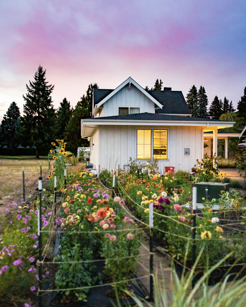 Stunning Flower Gardens Around the World