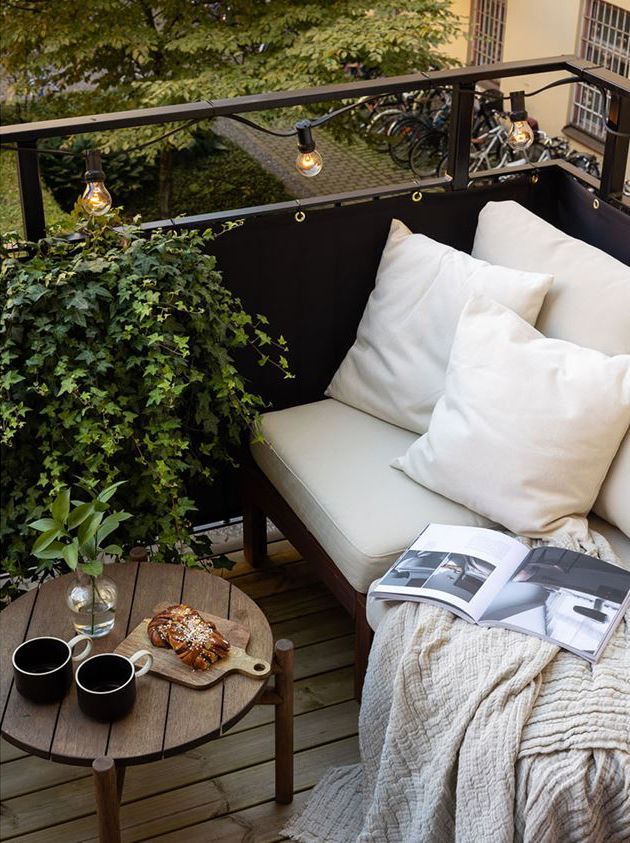 The Ultimate Guide to Balcony Furniture
Trends