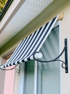 Choosing the Right Outdoor Window Shades
  for Your Home