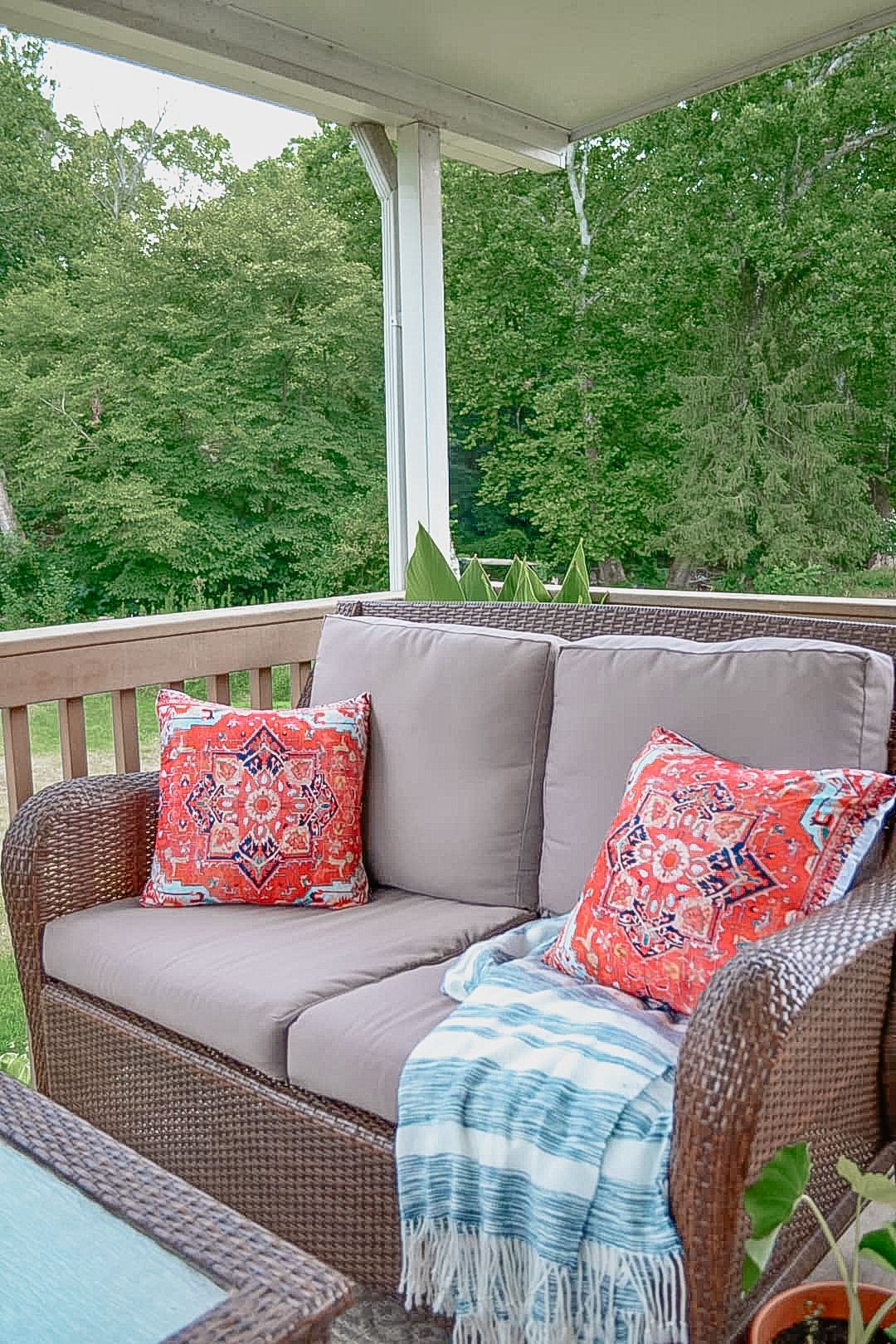 Ultimate Guide to Choosing the Best Patio
  Furniture Cushions