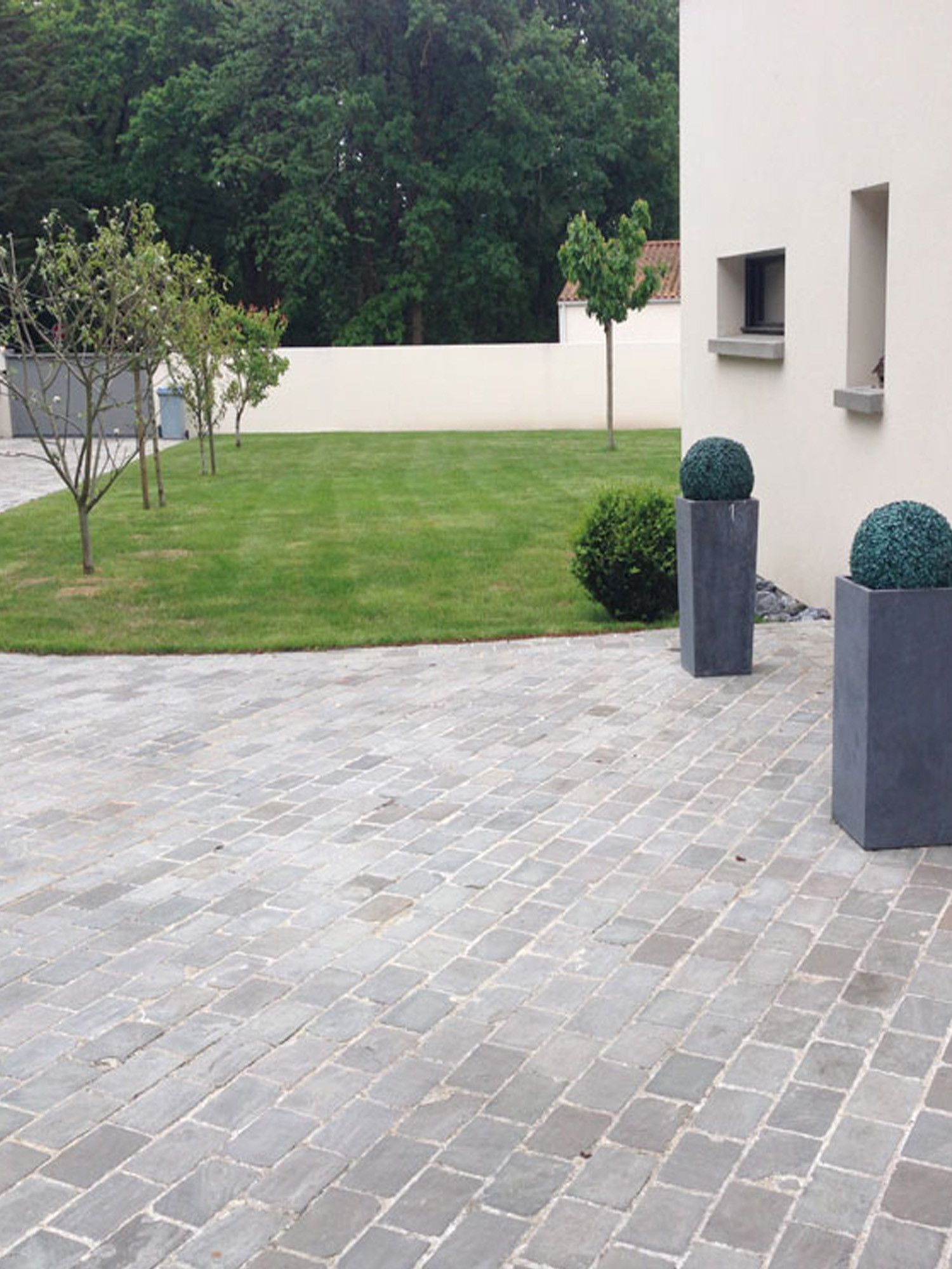 Innovative Driveway Materials to Consider
for a Stylish Entrance