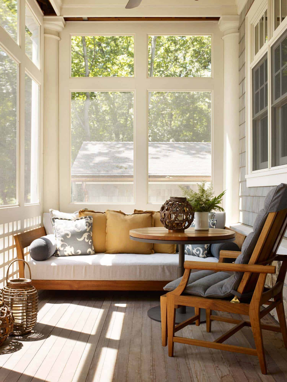 Inspiring Ideas for Transforming Your
Front Porch