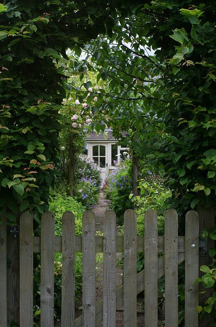 Choosing the Right Garden Gate for Your
  Outdoor Space