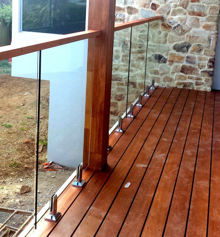 The Modern Look of Glass Deck Railing: A
Stylish and Practical Choice