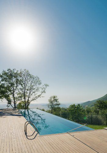 The Luxury of an Infinity Pool: A Guide
to Relaxation and Beauty