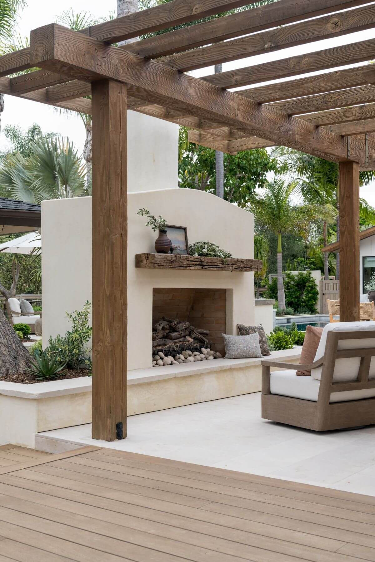 Creative and Stylish Outdoor Fireplace
  Designs