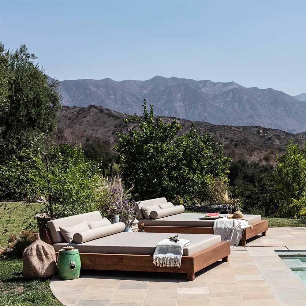 Ultimate Guide to Choosing the Perfect
Patio Daybed