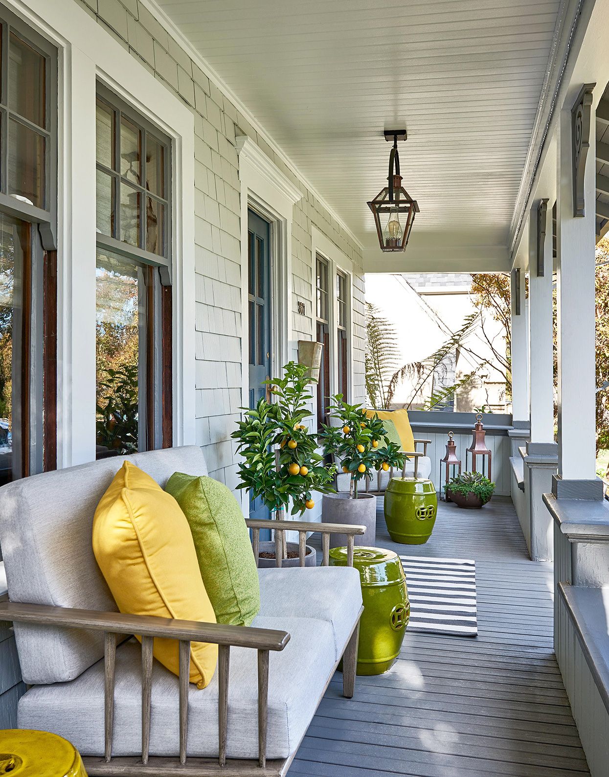 Stylish Front Porch Ideas to Enhance Your
Home’s Curb Appeal