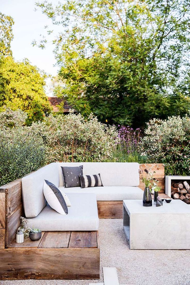 The Complete Guide to Choosing the
  Perfect Outdoor Bench for Your Space