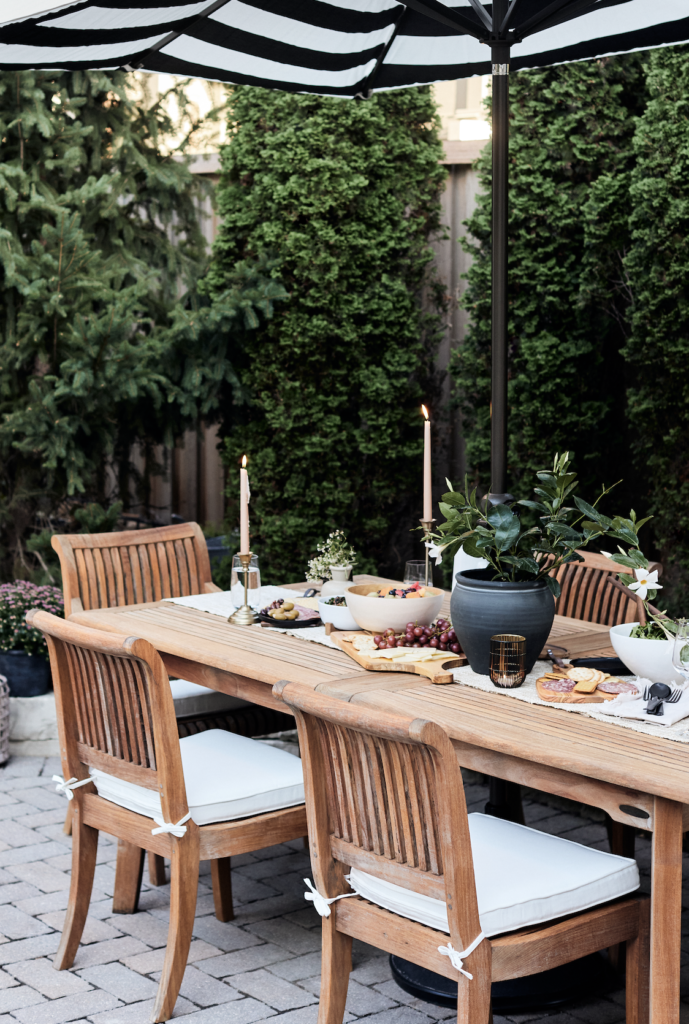 1714075921_outdoor-dining-furniture.png