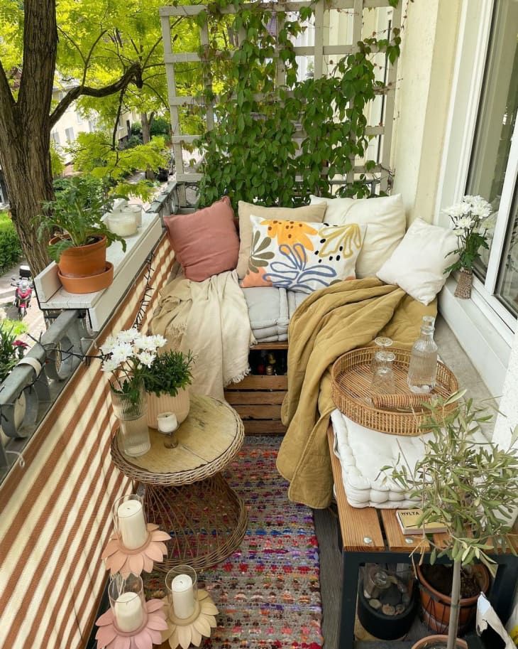 Creative and Affordable Balcony Garden
Ideas