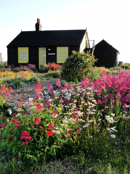 The Timeless Beauty of Cottage Gardens: A
Guide to Creating Your Own