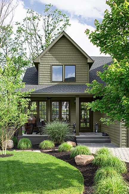 Choosing the Perfect Exterior House
Colors for Your Home