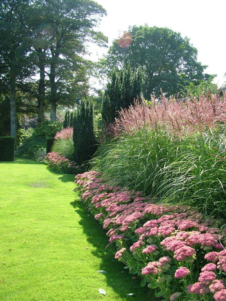 Inspiring Garden Landscape Designs for a
Beautiful Backyard