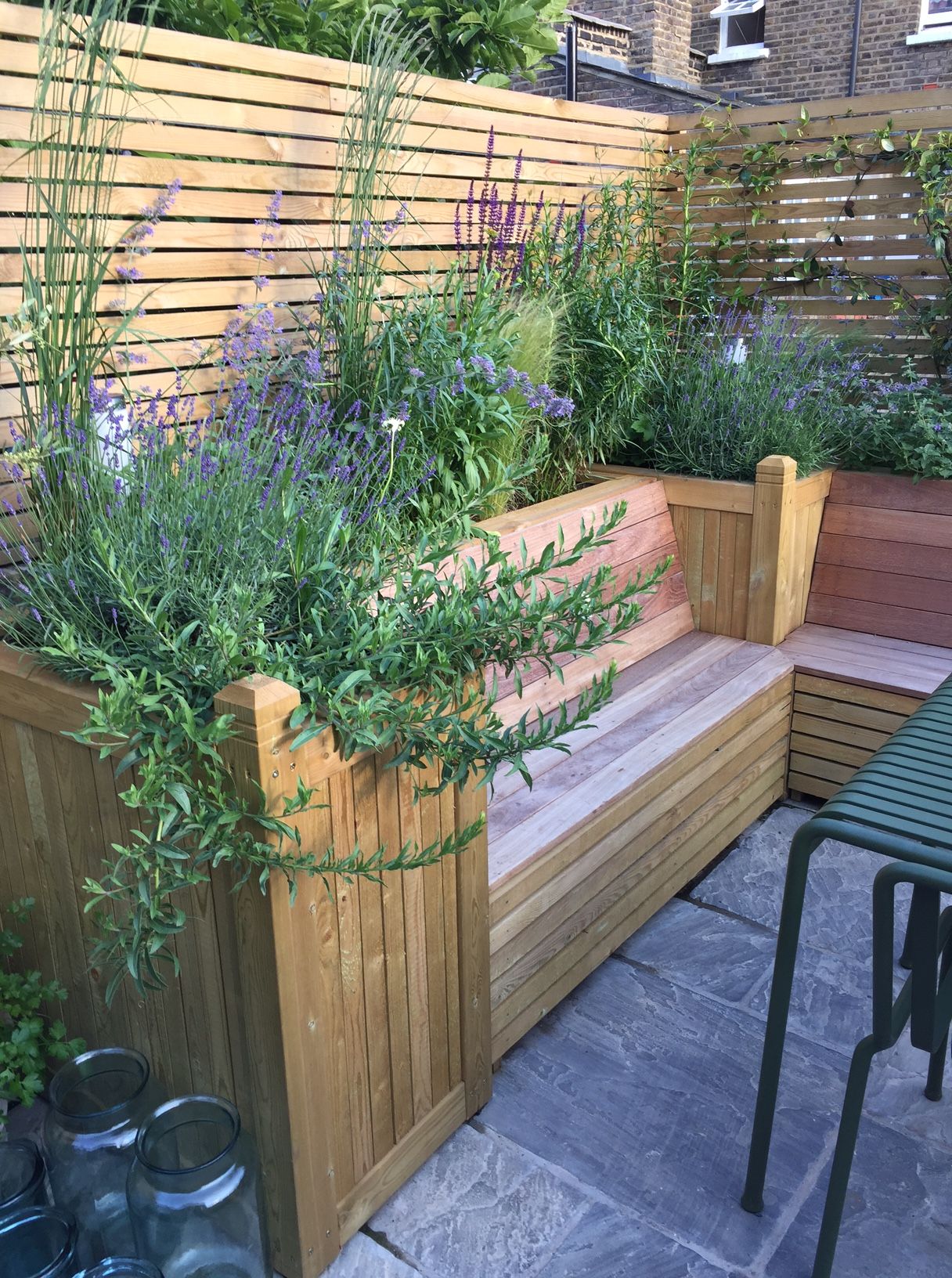 Creative Ideas for Stylish Garden Seating