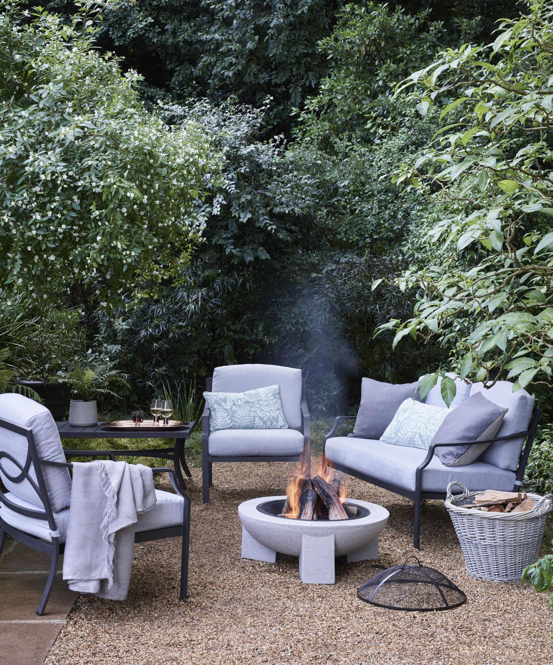 Ultimate Guide to Metal Garden Furniture