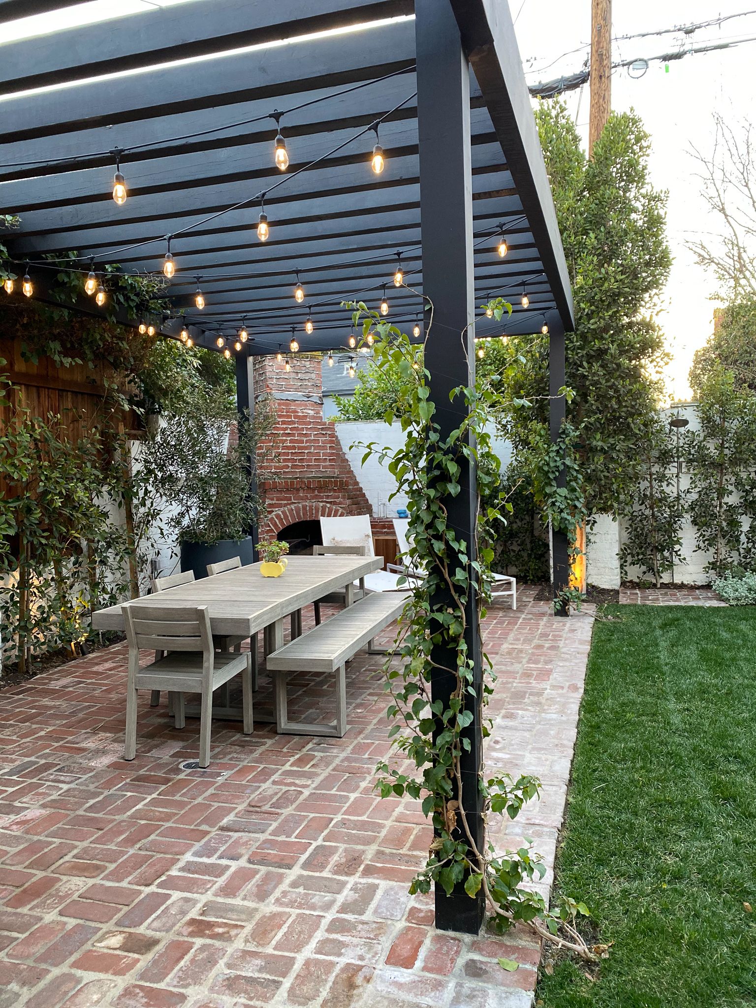 Creating an Outdoor Oasis with a Modern
Pergola Design