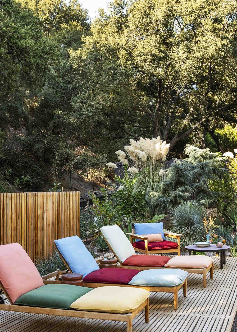 Top Picks: Outdoor Furniture Sets for
Stylish Outdoor Living