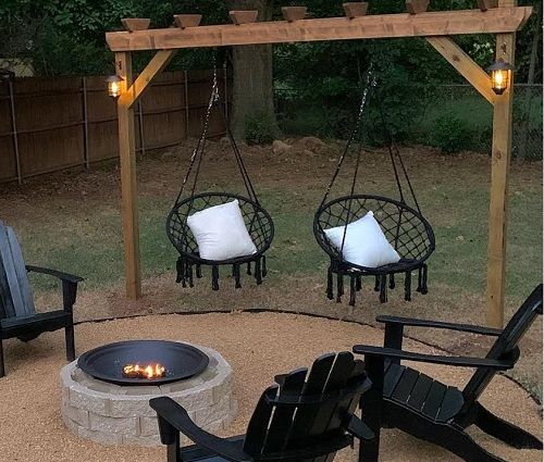 The Benefits of Adding an Outdoor Swing
to Your Home