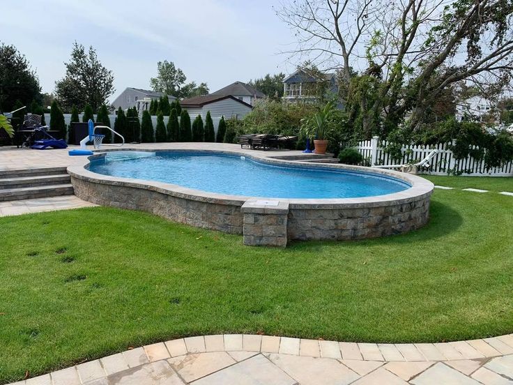 The Benefits of Choosing an Above Ground Pool for Your Backyard