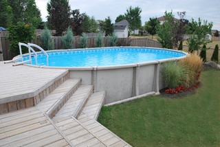 75 Aboveground Pool with Decking Ideas You'll Love - April, 2024 .