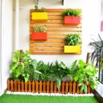 Picket Fence for a Balcony | Garden wall designs, Garden decor .