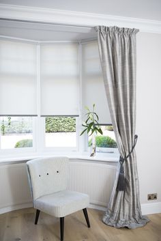 dressing a square bay window - Google Search | Bay window living .