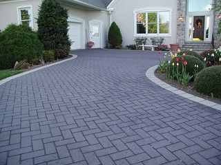 Diagonal Herringbone with borders | Driveway design, Driveway .