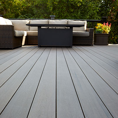 Exploring the Benefits of Composite Decking: A Sustainable and Low-Maintenance Option for Your Outdoor Space