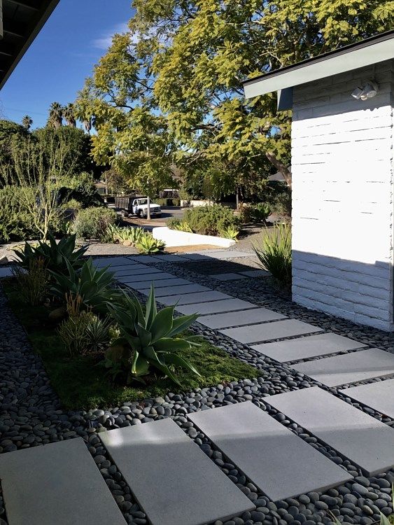 Large Scale CalArc® Pavers, Concrete Pavers | Backyard walkway .