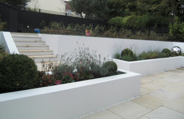 Contemporary Sloping Garden Reading Berkshire - Contemporary .