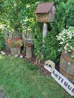 Small space can include birds. | Country garden decor, Garden yard .