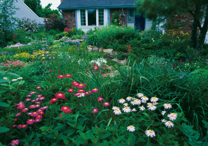 Defining the New American Cottage Garden - FineGardeni