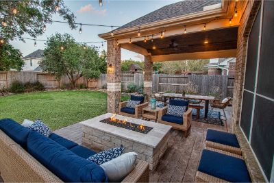 Patio Cover with Fire Pit in Sugarland - Tradition Outdoor Livi