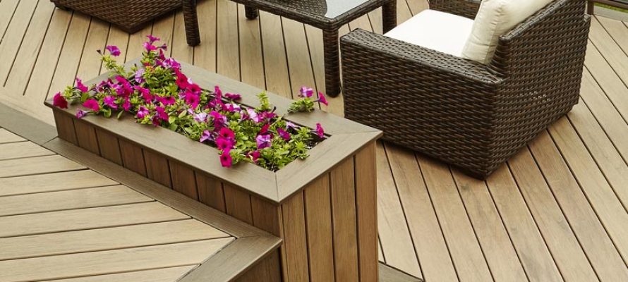 10 Build in Deck Bench & Deck Planter Box Ide