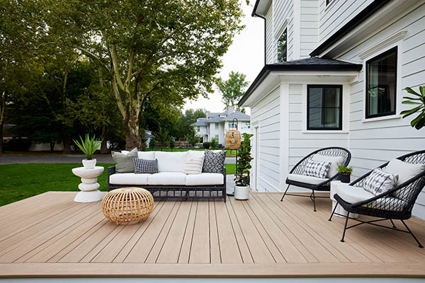 Stunning Decking Designs to Transform Your Outdoor Space