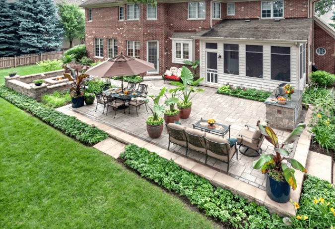 5 DIY Backyard Renovation Ideas for 2022 | Oberer Hom