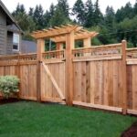 Simple Wood Fence Designs: Privacy and Charm for Your Outdoor Spa