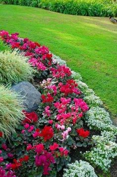 29 Circular flower bed ideas | garden design, garden landscaping .