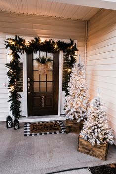 56 Best Christmas Front Porch ideas | christmas front porch .