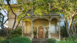 50 Front Porch Ideas to Elevate Your Home's Curb Appeal .