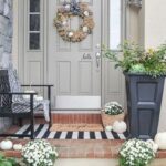 Fall Porch Decorating Ideas | Small fall porch, Front porch .