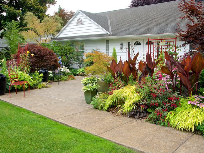 Creative Front Yard Design Ideas to Boost Curb Appeal