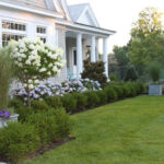 75 Coastal Front Yard Landscaping Ideas You'll Love - April, 2024 .