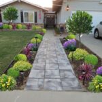 Landscaping Ideas for Privacy | Front yard landscaping design .