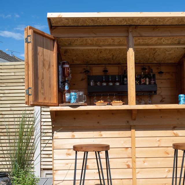 Creative Ideas for Setting Up a Stylish Garden Bar