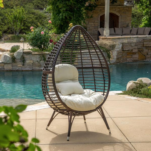 Choosing the Perfect Garden Chair: A Guide for Outdoor Entertaining