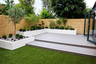 75 Shade Landscaping with Decking Ideas You'll Love - April, 2024 .