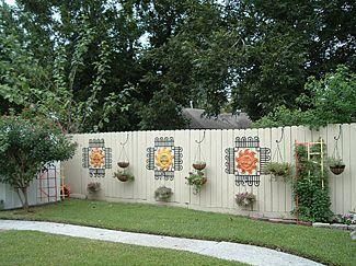 Garden Fence Decoration Ideas | Backyard fence decor, Backyard .