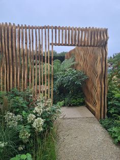 130 Garden fences and walls ideas in 2024 | garden fencing, garden .